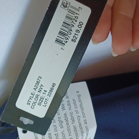 NWT Betsey & Adam Cape Sleeve Crepe Sheath Dress in Navy 14 - Picture 5 of 8